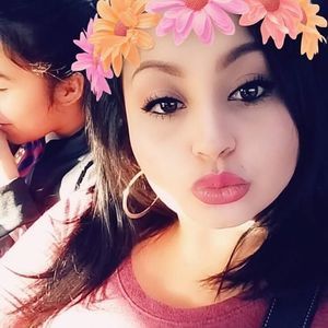 Meet your Posher, Casara